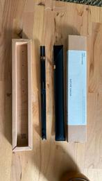 Native Union Fold laptop stand. Opvouwbare laptop standaard, Verzamelen, Pennenverzamelingen, Ophalen of Verzenden, Zo goed als nieuw