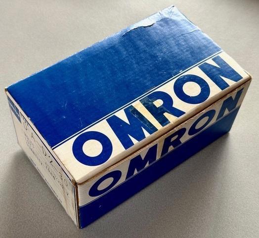 Schakelaar detectie objectreflectie Omron, Hobby en Vrije tijd, Elektronica-componenten, Zo goed als nieuw, Ophalen of Verzenden