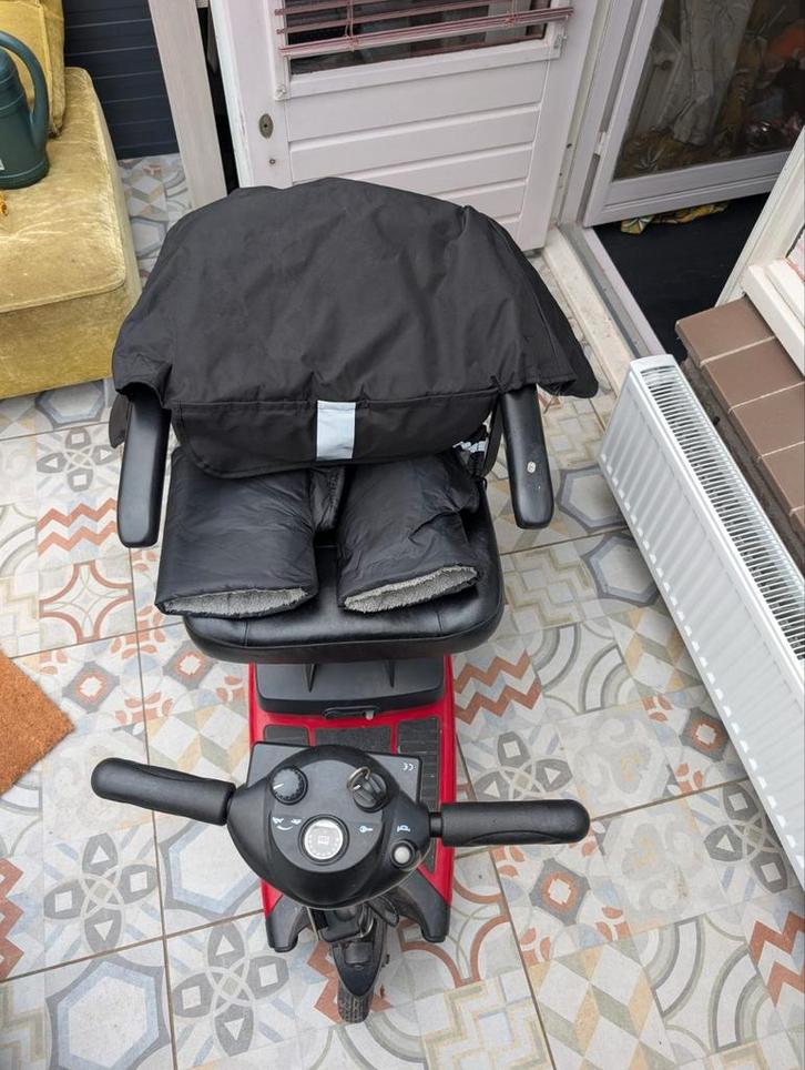 Scootmobiel met regendeken – koopje!, Diversen, Brommobielen en Scootmobielen, Gebruikt, Ophalen