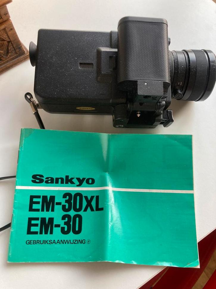 Filmcamera, Verzamelen, Fotografica en Filmapparatuur, Filmcamera, 1980 tot heden, Ophalen of Verzenden