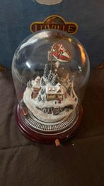 Luville Kersttafereel in glazen stolp met licht en geluid, Ophalen of Verzenden, Zo goed als nieuw