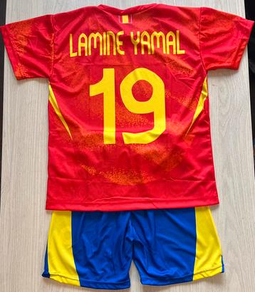 Lamine yamal Spanje voetbaltenue shirt met broek beschikbaar voor biedingen