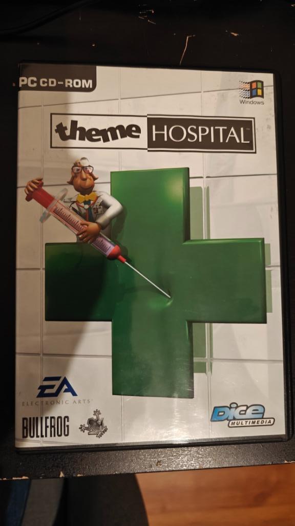 PC CD ROM Theme Hospital + GRATIS GAME, Spelcomputers en Games, Games | Pc, Zo goed als nieuw, Simulatie, 1 speler, Vanaf 3 jaar