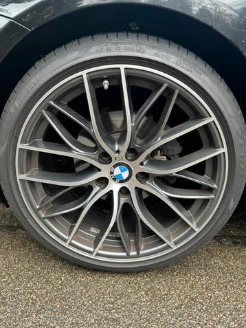 set BMW velgen 19 inch M performance incl zomerbanden runfla