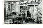 Veluwe, interieur, klederdracht, Ophalen of Verzenden, 1940 tot 1960, Gelopen, Klederdracht