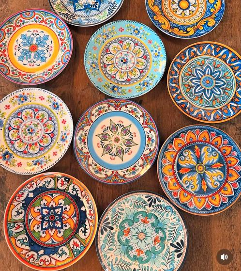 Servies uit italie, leuke borden en schalen en onder borden, Huis en Inrichting, Keuken | Servies, Nieuw, Bord(en), Overige stijlen