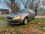 Volvo V70 2.4D Momentum (bj 2008), 15 km/l, 163 pk, Euro 4, Zilver of Grijs