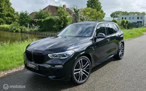 BMW X5 xDrive45e M-pakket / Pano / Leder / HK Audio / HUD, Auto's, BMW, Bedrijf, Te koop, X5, 360° camera, 4x4, ABS, Achteruitrijcamera