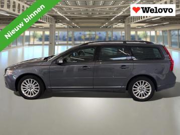 Volvo V70 2.5T Momentum Volledig Volvo dealer onderhouden AP beschikbaar voor biedingen