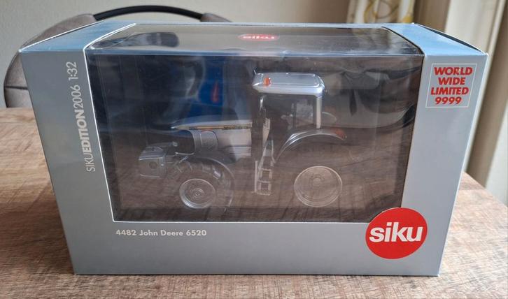 Siku 4482 john deere 6520 limited edition 2006, Hobby en Vrije tijd, Modelauto's | 1:32, Tractor of Landbouw, SIKU, Ophalen of Verzenden