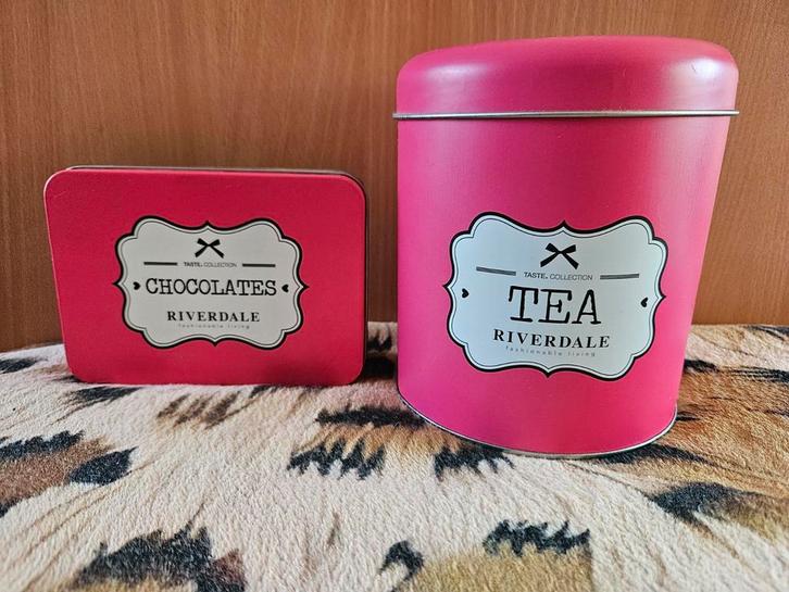 2 leuke opberg blikken Riverdale, Verzamelen, Blikken, Gebruikt, Overige, Overige merken, Ophalen of Verzenden