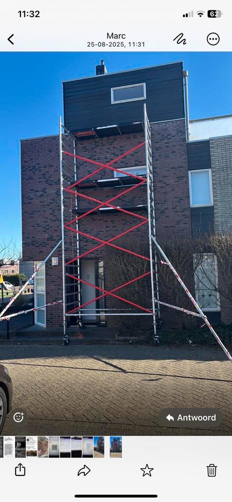 Altrex rolsteiger RS Tower 52 safequick + Altrex ladder, Doe-het-zelf en Verbouw, Steigers, Zo goed als nieuw, Rolsteiger of Kamersteiger