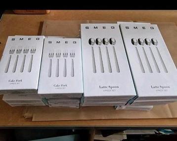 Ah smeg bestek besteksets zilverkleur taartvorkjes lepeltjes beschikbaar voor biedingen