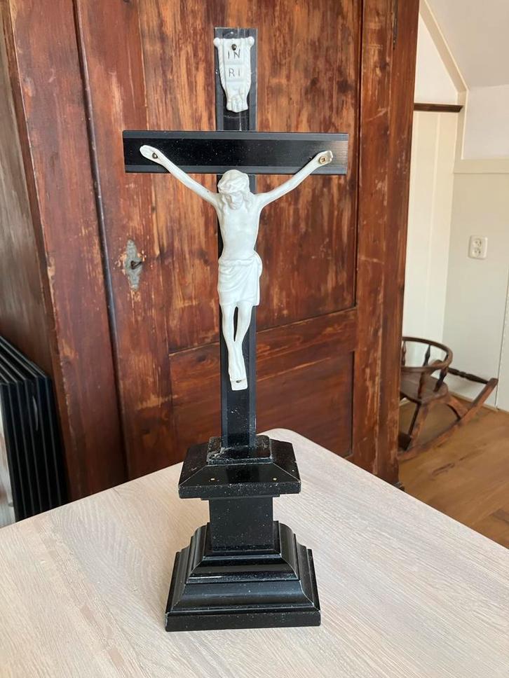 Antiek Kruisbeeld met Corpus - Religieus Decoratief Stukje, Antiek en Kunst, Antiek | Religie, Ophalen