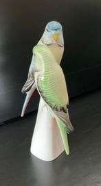 Hollohaza Hongarije porselein vogel parkieten poppetje beeld, Antiek en Kunst, Ophalen of Verzenden