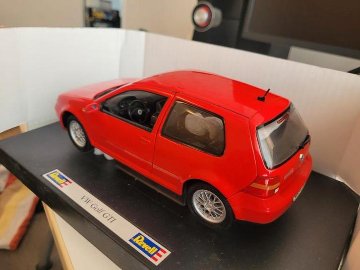 Vw golf gti, Hobby en Vrije tijd, Modelauto's | 1:18, Nieuw, Norev, Ophalen of Verzenden