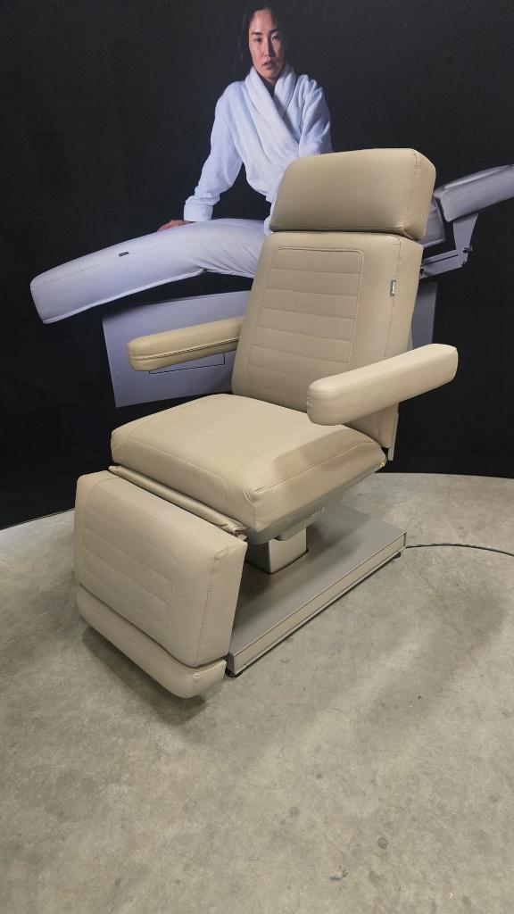 Luxe Gharieni Behandelstoel - extra zacht, Sport en Fitness, Massageproducten, Zo goed als nieuw, Apparaat, Ophalen of Verzenden