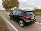 Peugeot 208 1.2 VTI 60KW/82PK 5-D 2017 Zwart, Auto's, Voorwielaandrijving, Stof, 1199 cc, 82 pk