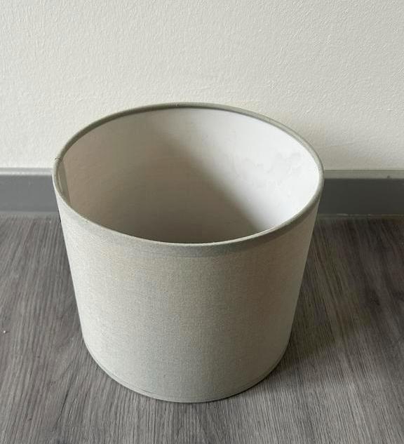 Lampenkap Bling grijs Home Sweet Home, Huis en Inrichting, Lampen | Lampenkappen, Gebruikt, Minder dan 25 cm, Rond, Grijs, Ophalen of Verzenden