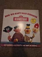 Hoor wie klopt daar kinderen bert en ernie. Sinterklaas lp, Cd's en Dvd's, Vinyl | Kinderen en Jeugd, Ophalen of Verzenden, Zo goed als nieuw