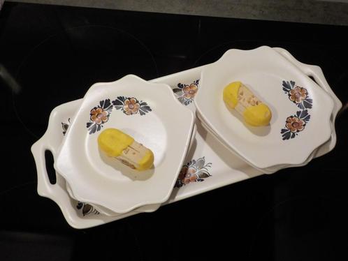 Flora Keramiek Gouda Cakeschaal met 6 bordjes, Antiek en Kunst, Antiek | Keukenbenodigdheden, Ophalen of Verzenden