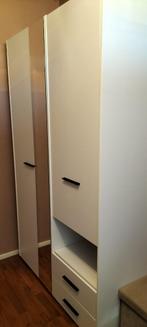 Kast, Huis en Inrichting, Kasten | Kledingkasten, 100 tot 150 cm, Ophalen of Verzenden, Zo goed als nieuw, 150 tot 200 cm
