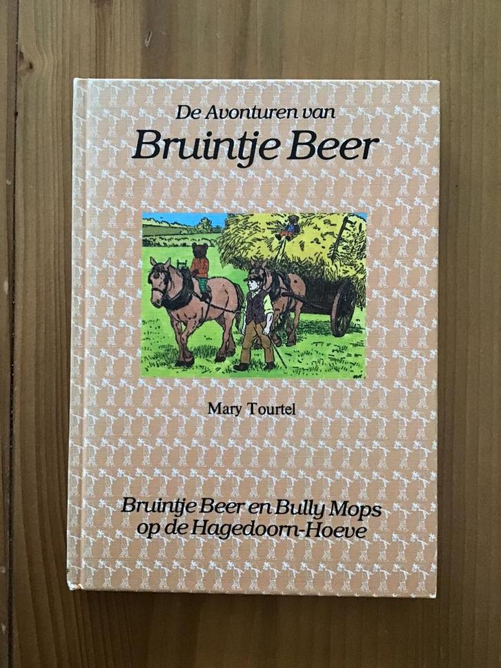 Boek. Bruintje Beer en Bully Mops op de Hagedoorn-Hoeve., Boeken, Kinderboeken | Jeugd | onder 10 jaar, Gelezen, Fictie algemeen