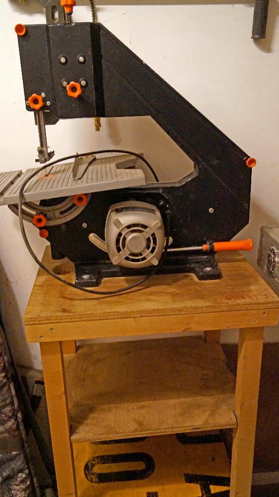 hobby - lindzaag / Bandzaag van Black en decker - 300 W, Hobby en Vrije tijd, Modelbouw | Overige, Nieuw, Groter dan 1:32, Verzenden