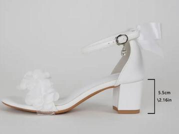 Nieuwe Trouwschoenen - Elegant & Comfortabel beschikbaar voor biedingen