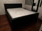 Tweepersoonsbed van leer, Huis en Inrichting, Slaapkamer | Boxsprings, Zwart, Tweepersoons, Ophalen of Verzenden, Zo goed als nieuw