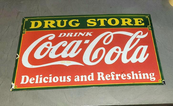 Coca Cola Emaille Bord - Drug Store., Antiek en Kunst, Antiek | Emaille, Ophalen of Verzenden