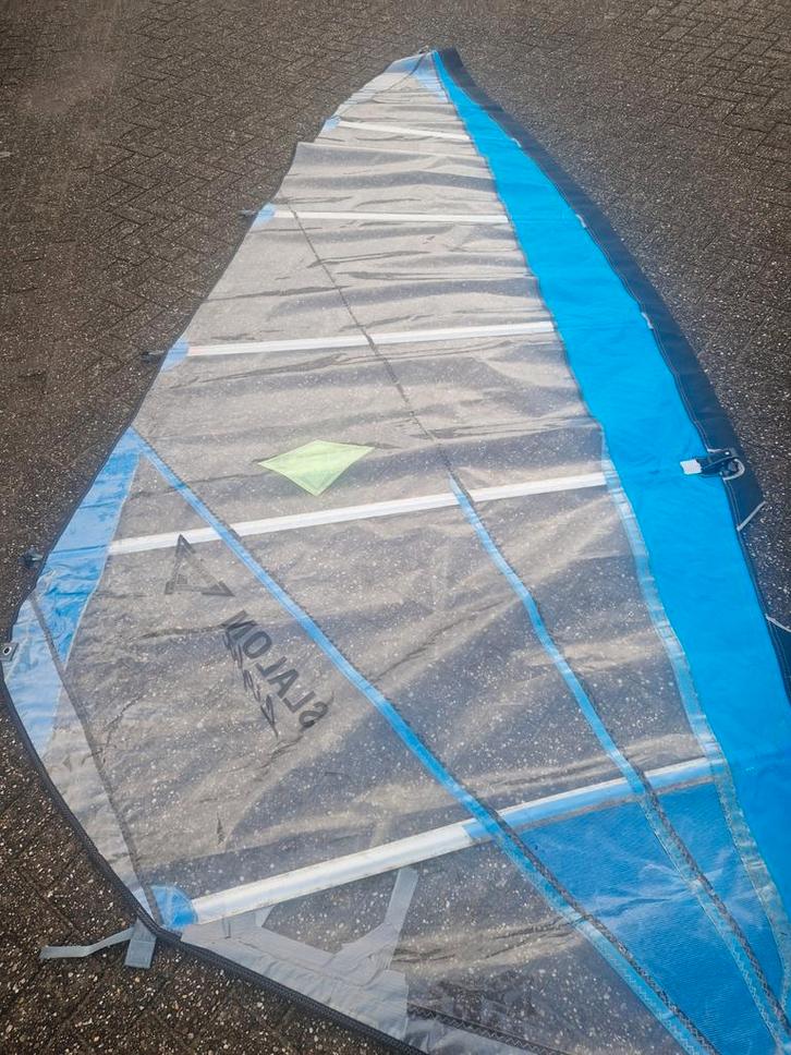 Windsurfzeil size 6.6 mast 5.0 boom 2.0 zie foto voor maten, Watersport en Boten, Windsurfen, Gebruikt, Zeil, Ophalen