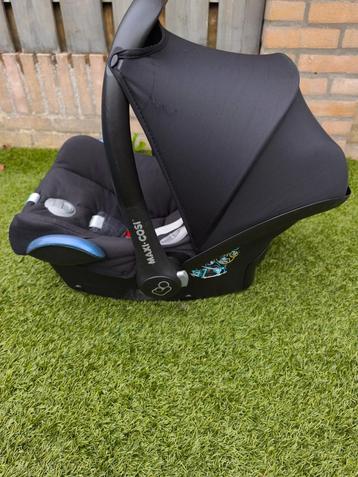 Maxi cosi beschikbaar voor biedingen