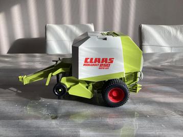 Bruder Claas Rollant strobalen pers beschikbaar voor biedingen