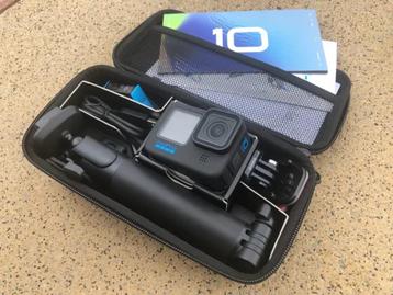 GoPro Hero 10 Black Bundle + Samsung 256G SD card+Powerbank beschikbaar voor biedingen