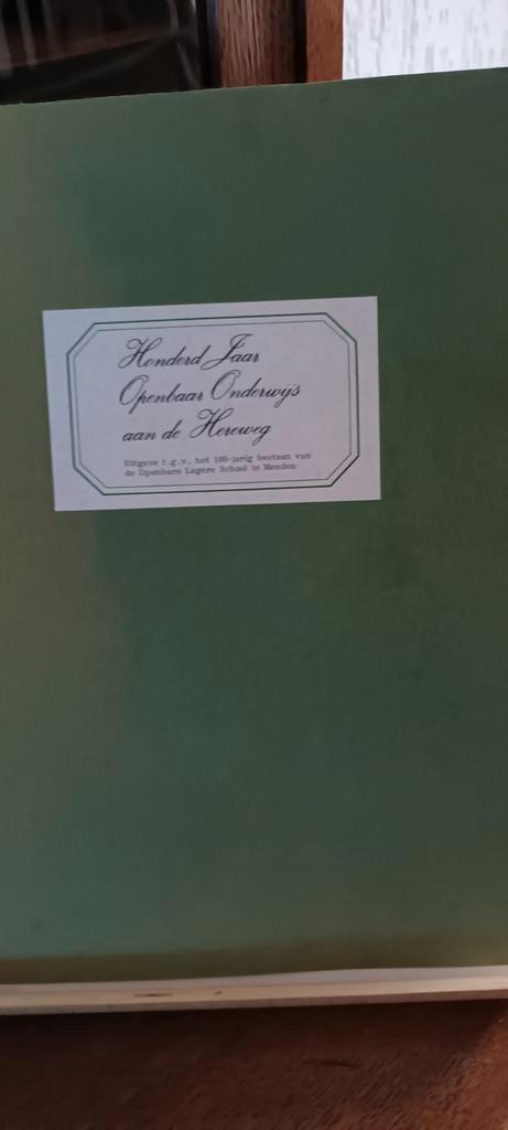 Honderd Jaar Openbaar Onderwijs aan de Hereweg -, Boeken, Geschiedenis | Stad en Regio, Zo goed als nieuw, Ophalen of Verzenden