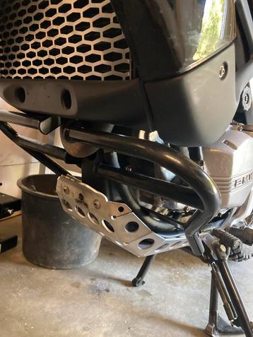 EMP valbeugel BMW Funduro F650 zonder schade beschikbaar voor biedingen