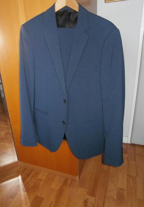 Mooi Lindbergh White kostuum mt 50 Slim Fit blauw als nieuw, Kleding | Heren, Kostuums en Colberts, Zo goed als nieuw, Maat 48/50 (M)