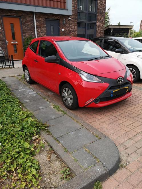 Toyota Aygo 1.0 Vvt-i 69pk 3D 2015 Rechts (RHD) gestuurd!, Auto's, Toyota, Aygo, Benzine, Hatchback, Handgeschakeld, Geïmporteerd