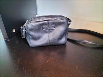 Zwarte Schoudertas in Goede Staat beschikbaar voor biedingen