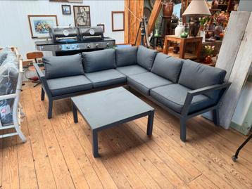 Leuke hoekbank / loungebank van aluminum  beschikbaar voor biedingen