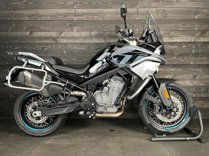 CFMOTO 800MT SPORT BLACK (bj 2025), Motoren, Motoren | CFMOTO, Bedrijf, Toermotor, meer dan 35 kW