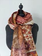 Shawl Omslagdoek Handmade Mucho Gusto style 100 % zijde, Ophalen of Verzenden, Zo goed als nieuw, Maat 46/48 (XL) of groter, Sjaal
