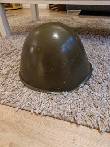 Legerhelm - Vintage Militaria beschikbaar voor biedingen
