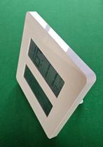 Kalenderklok vr ouderen, radiografisch, loopt altijd goed, Ophalen of Verzenden, Zo goed als nieuw, Digitaal