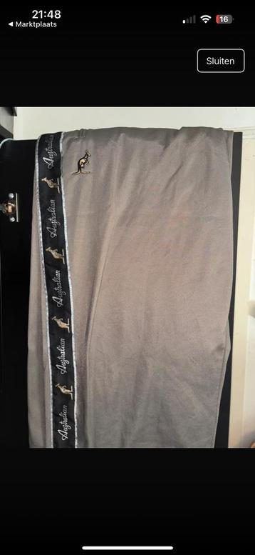 Australian pants (size 3XL) beschikbaar voor biedingen