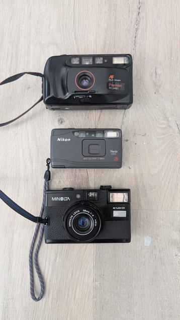 3 nette analoge cameras in 1 koop beschikbaar voor biedingen