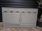 Grijze vintage kast met lades en deuren, Ophalen, Gebruikt, 25 tot 50 cm