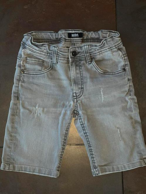 Europe kids spijker short maat 140, Kinderen en Baby's, Kinderkleding | Maat 140, Zo goed als nieuw, Jongen, Broek, Ophalen of Verzenden