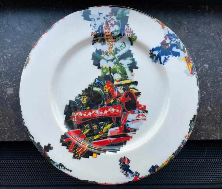 Iittala Helsinki Helsingfors bord 22cm., Huis en Inrichting, Keuken | Servies, Zo goed als nieuw, Bord(en), Overige stijlen, Glas